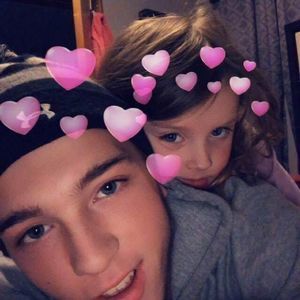 Meet your Posher, Leona